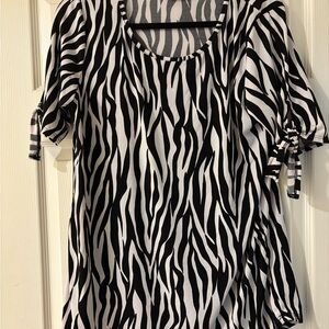 Amana Zebra Print Short Sleeve Blouse Large